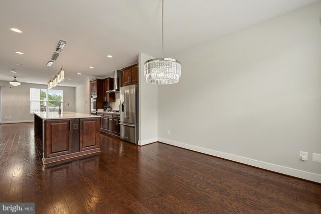6230 ALMERICO PL, Alexandria, VA 22312