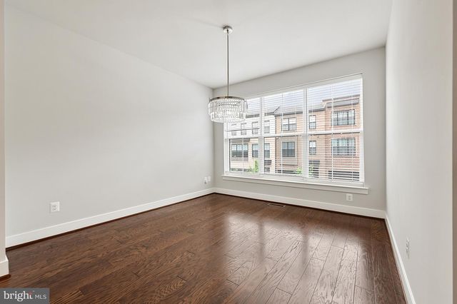 6230 ALMERICO PL, Alexandria, VA 22312