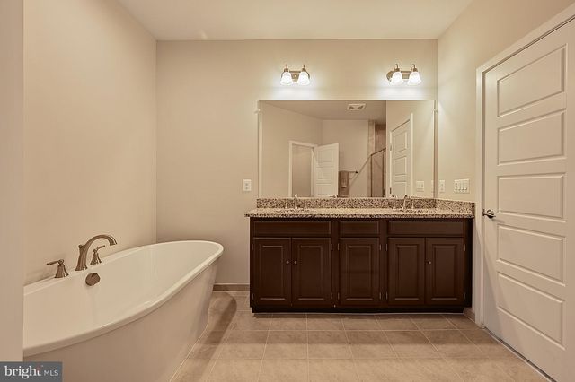 6230 ALMERICO PL, Alexandria, VA 22312
