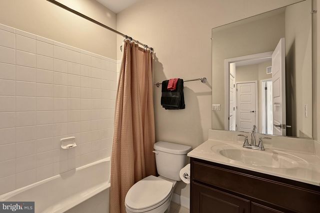 6230 ALMERICO PL, Alexandria, VA 22312