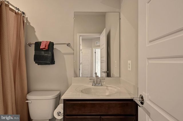 6230 ALMERICO PL, Alexandria, VA 22312