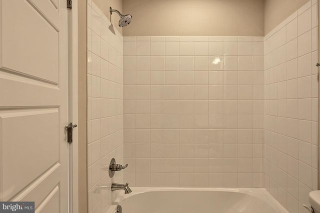 6230 ALMERICO PL, Alexandria, VA 22312