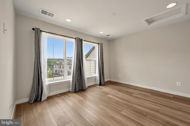 6230 ALMERICO PL, Alexandria, VA 22312