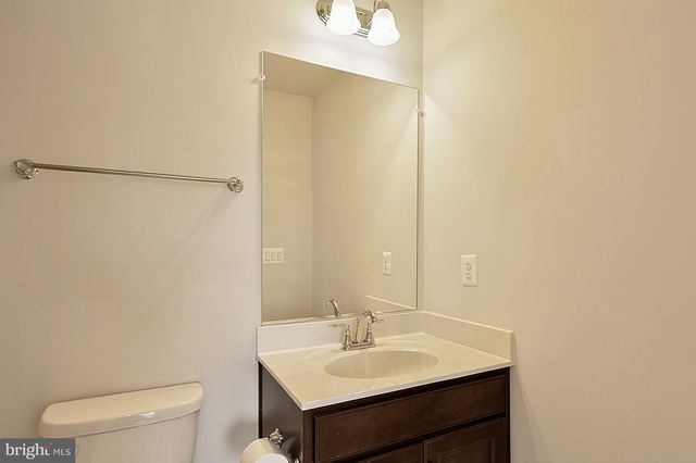 6230 ALMERICO PL, Alexandria, VA 22312