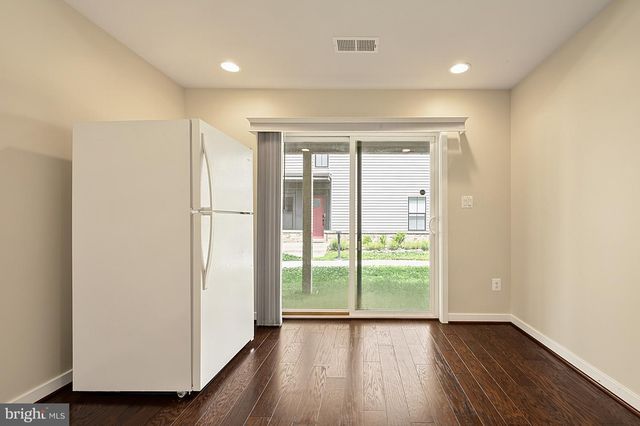 6230 ALMERICO PL, Alexandria, VA 22312