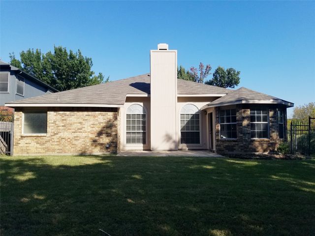 3519 Daisy Lane, Grand Prairie, TX 75052