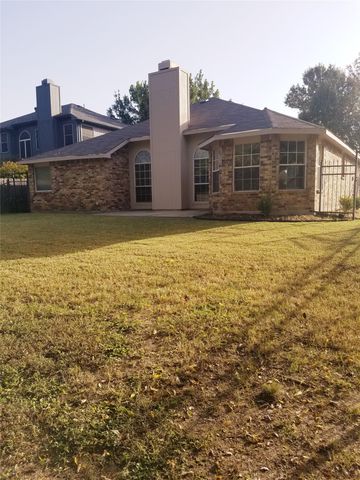 3519 Daisy Lane, Grand Prairie, TX 75052