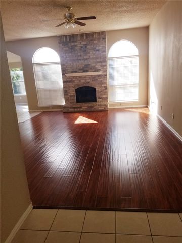3519 Daisy Lane, Grand Prairie, TX 75052