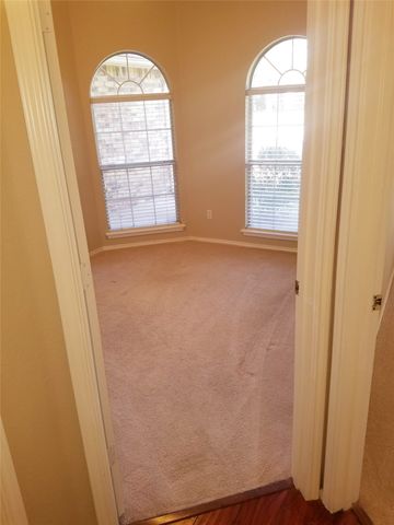 3519 Daisy Lane, Grand Prairie, TX 75052