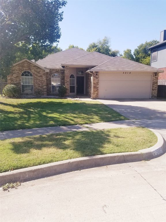 3519 Daisy Lane, Grand Prairie, TX 75052