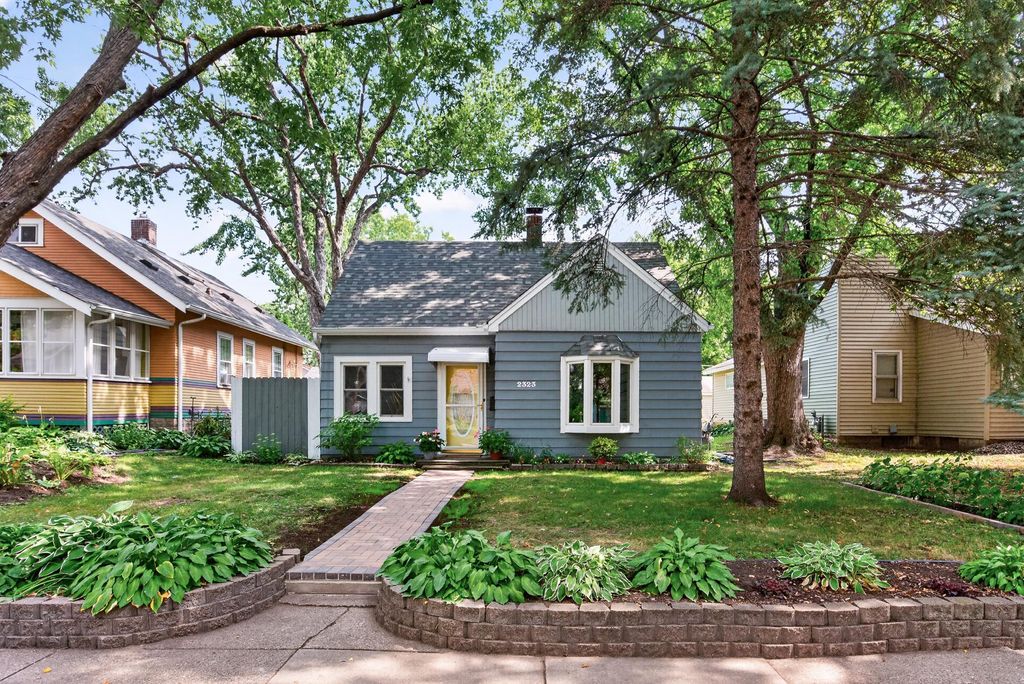 2323 Standish Street, Saint Paul, MN 55108 — photo 2
