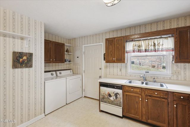 945 Maiden Street, Abingdon, VA 24210
