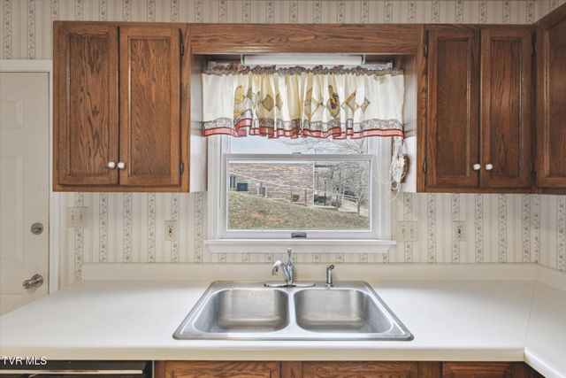945 Maiden Street, Abingdon, VA 24210