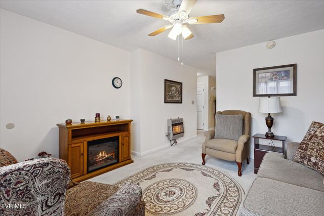 945 Maiden Street, Abingdon, VA 24210