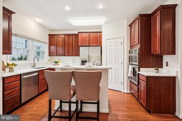 4100 KENTMERE SQ, Fairfax, VA 22030