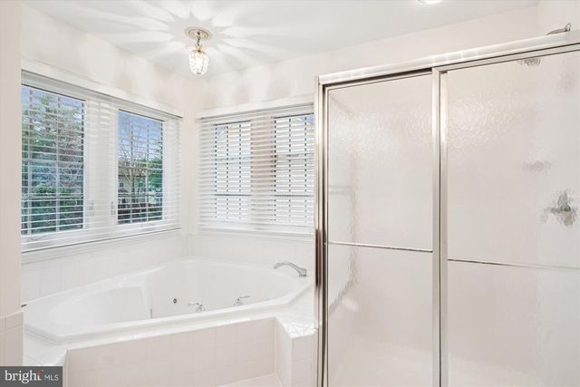 4100 KENTMERE SQ, Fairfax, VA 22030