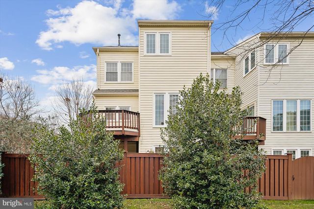 4100 KENTMERE SQ, Fairfax, VA 22030