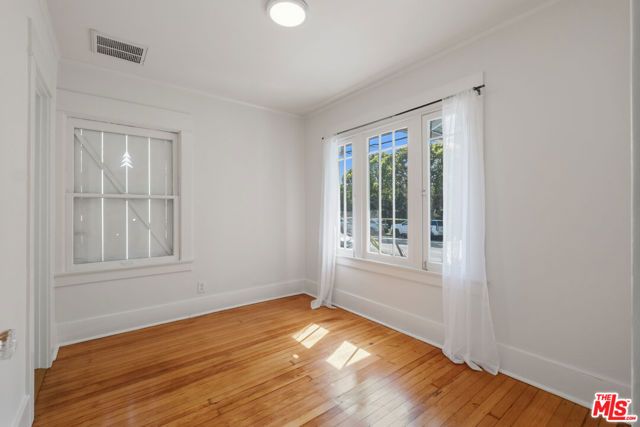 2213 Arizona Avenue, Santa Monica, CA 90404