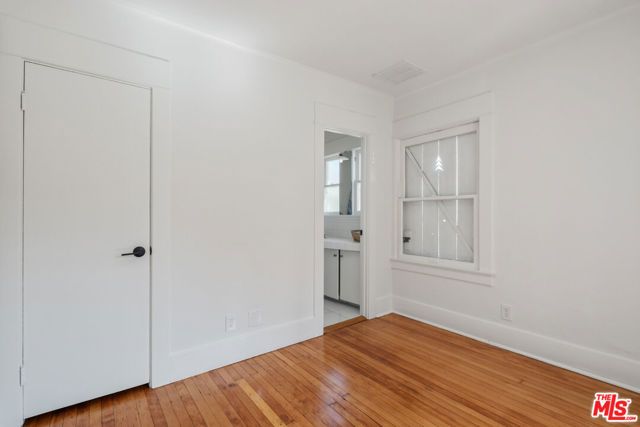 2213 Arizona Avenue, Santa Monica, CA 90404