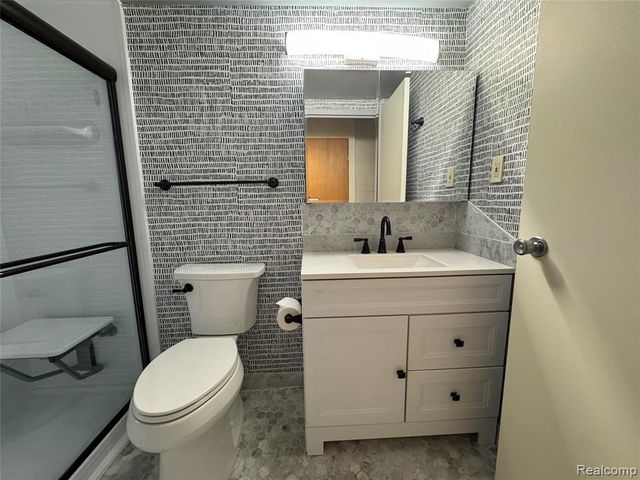 21800 Morley Avenue 1205, Dearborn, MI 48124