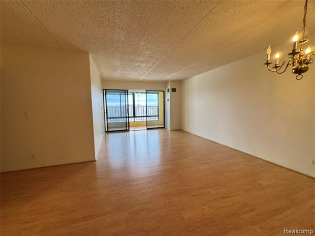 21800 Morley Avenue 1205, Dearborn, MI 48124