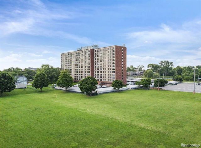 21800 Morley Avenue 1205, Dearborn, MI 48124