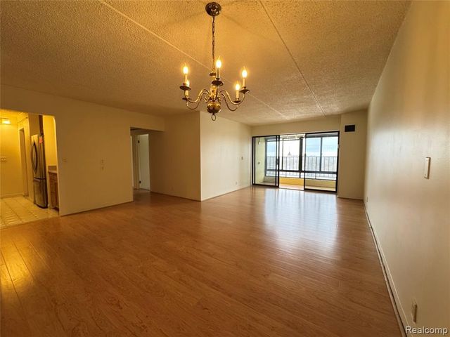 21800 Morley Avenue 1205, Dearborn, MI 48124