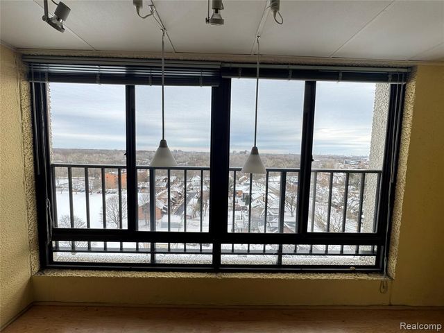 21800 Morley Avenue 1205, Dearborn, MI 48124