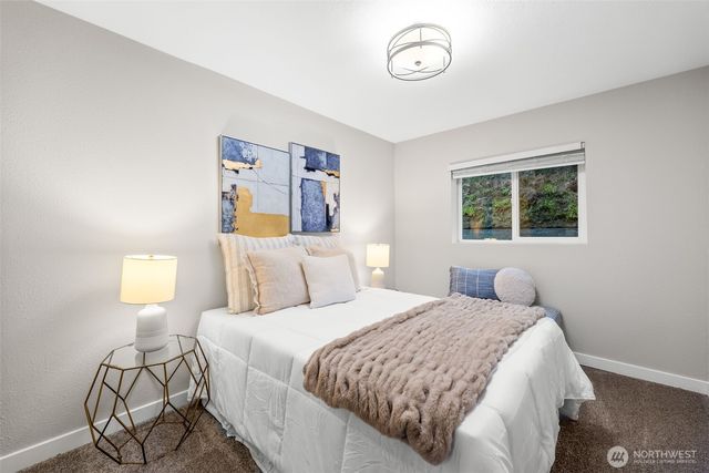 7005 54th Avenue NW, Gig Harbor, WA 98335