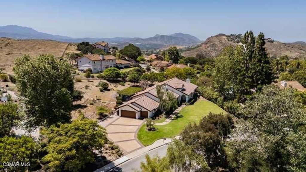 3679 Paseo De Nublado, Thousand Oaks, CA 91360