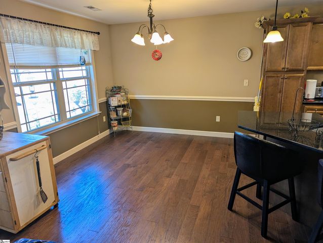 215 Longmont Drive, Boiling Springs, SC 29316