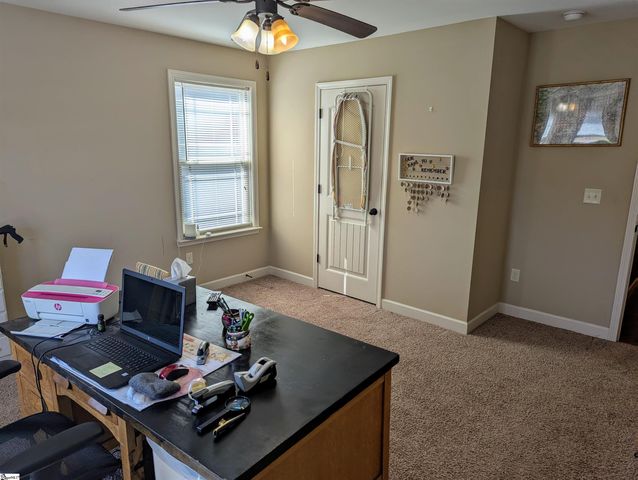 215 Longmont Drive, Boiling Springs, SC 29316
