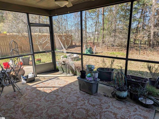 215 Longmont Drive, Boiling Springs, SC 29316