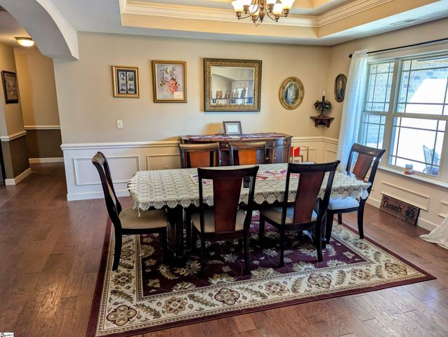 215 Longmont Drive, Boiling Springs, SC 29316