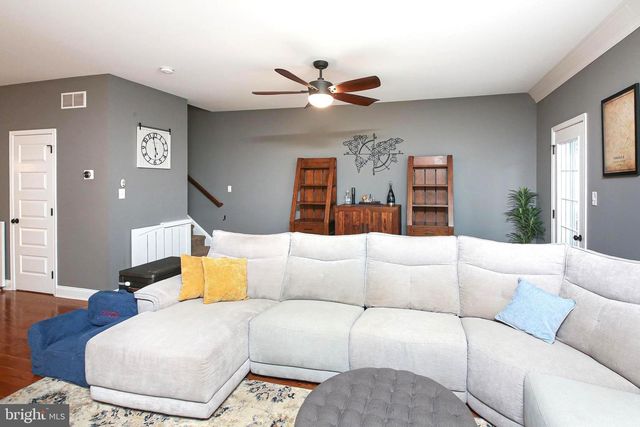 346 ROBERTS AVE, Conshohocken, PA 19428