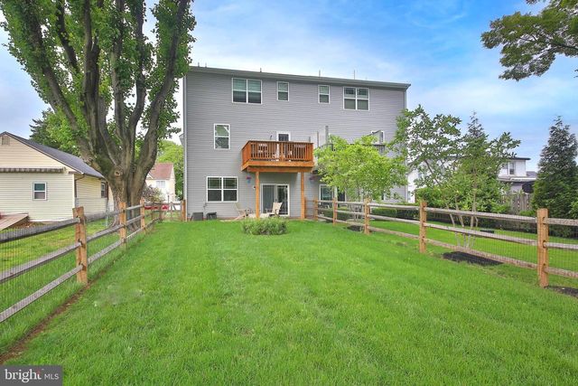 346 ROBERTS AVE, Conshohocken, PA 19428