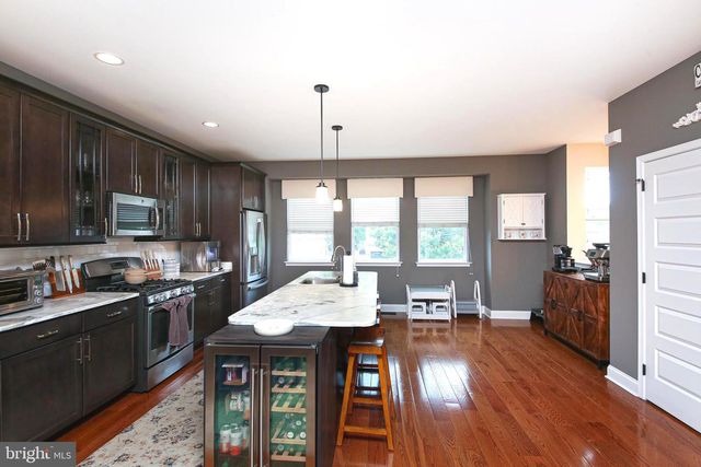 346 ROBERTS AVE, Conshohocken, PA 19428