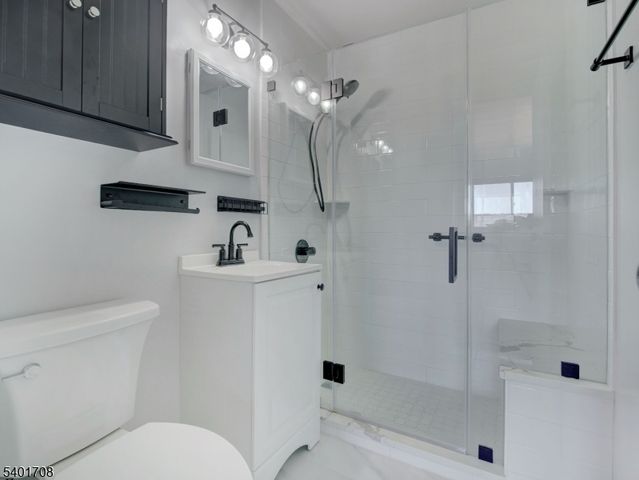 377 S Harrison St 16O 16O, East Orange City, NJ 07018