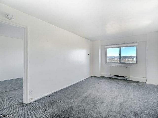 377 S Harrison St 16O 16O, East Orange City, NJ 07018