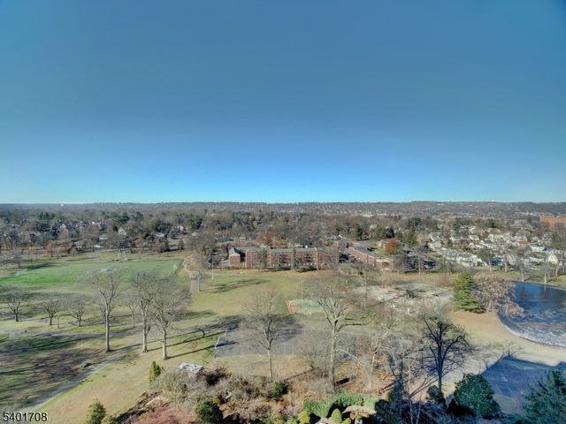 377 S Harrison St 16O 16O, East Orange City, NJ 07018