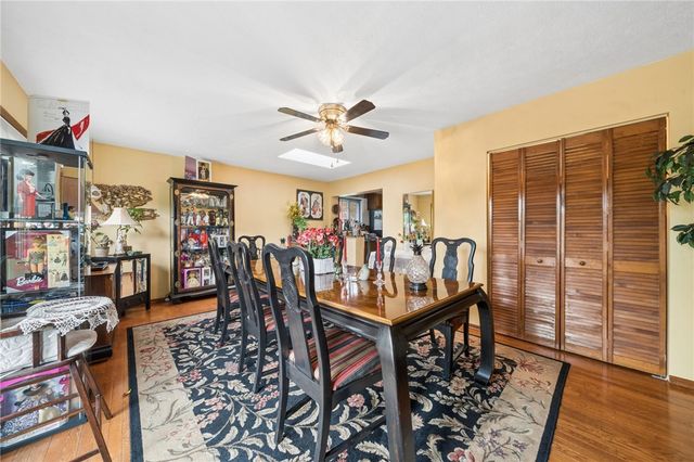 704 Macfarlane Dr, Penn Hills, PA 15235