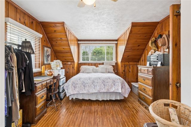 704 Macfarlane Dr, Penn Hills, PA 15235