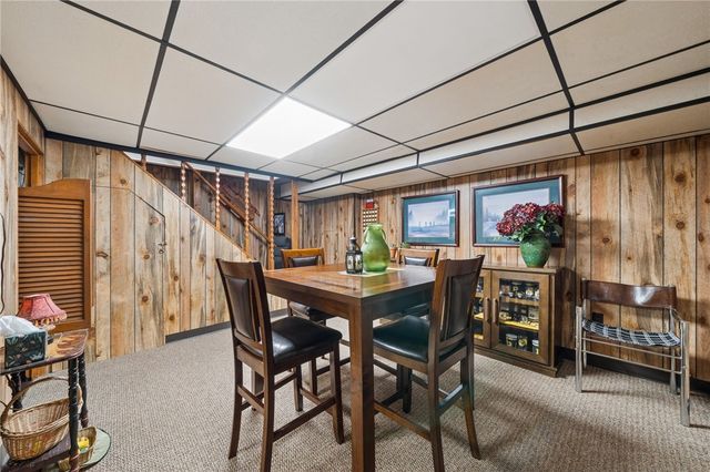 704 Macfarlane Dr, Penn Hills, PA 15235