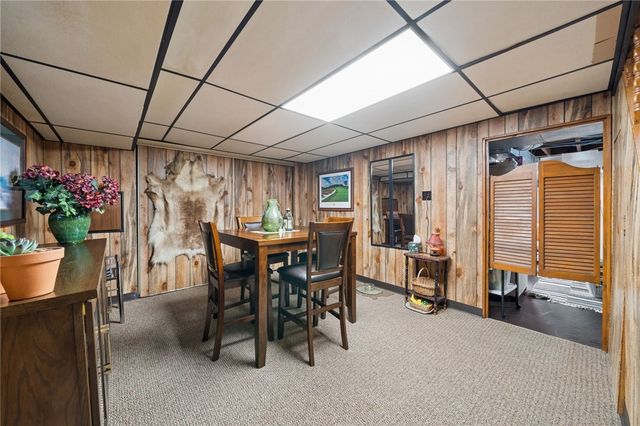 704 Macfarlane Dr, Penn Hills, PA 15235