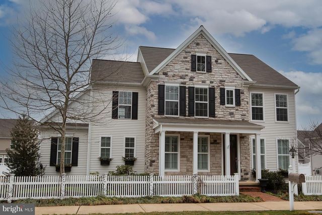1137 ESBENSHADE DR, Lancaster, PA 17601