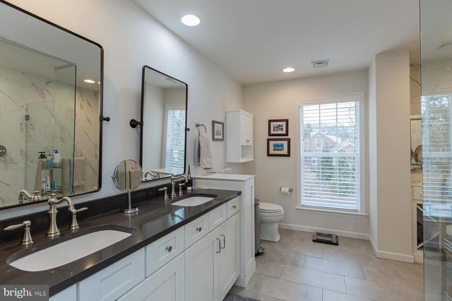 1137 ESBENSHADE DR, Lancaster, PA 17601