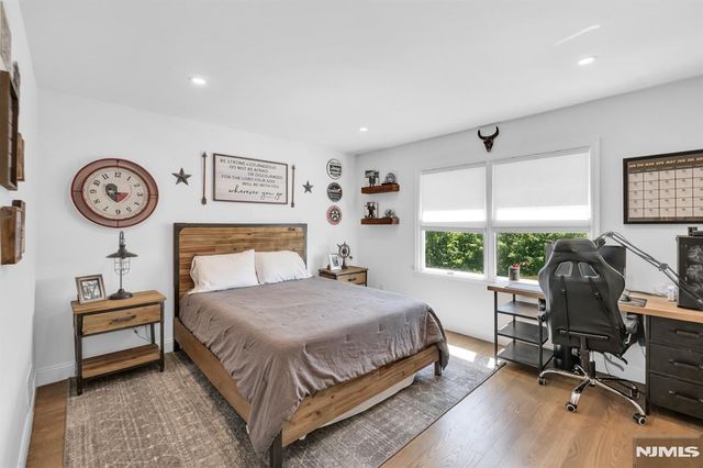 22 Fox Boro Road, Wayne, NJ 07470