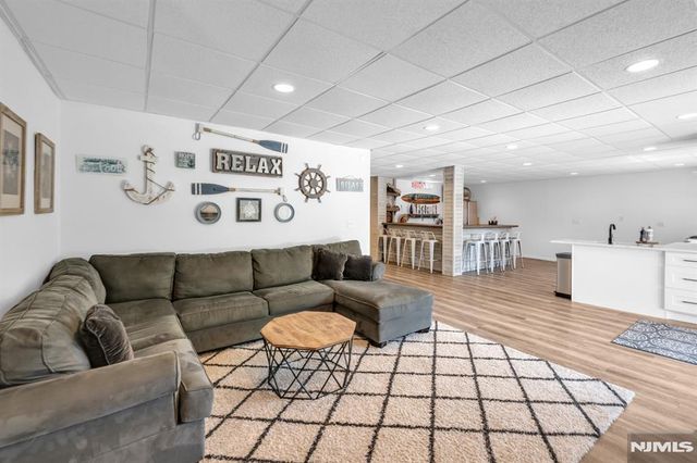 22 Fox Boro Road, Wayne, NJ 07470