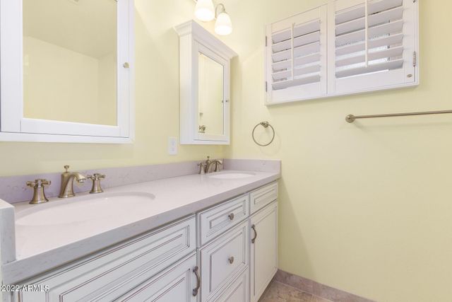 1211 W Hayward Avenue, Phoenix, AZ 85021