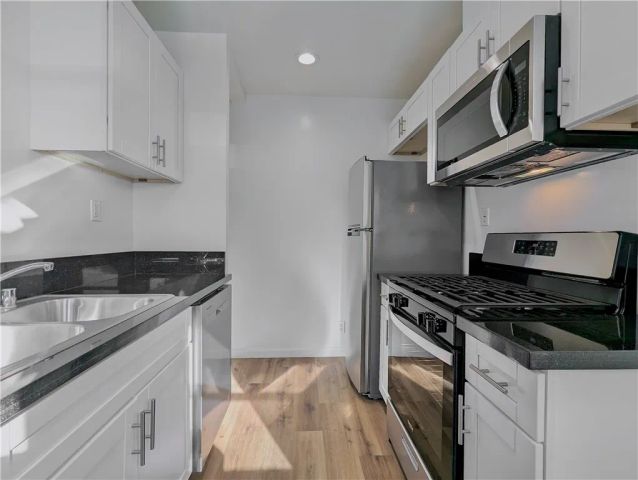 10931 Whipple Street, Studio City, CA 91602